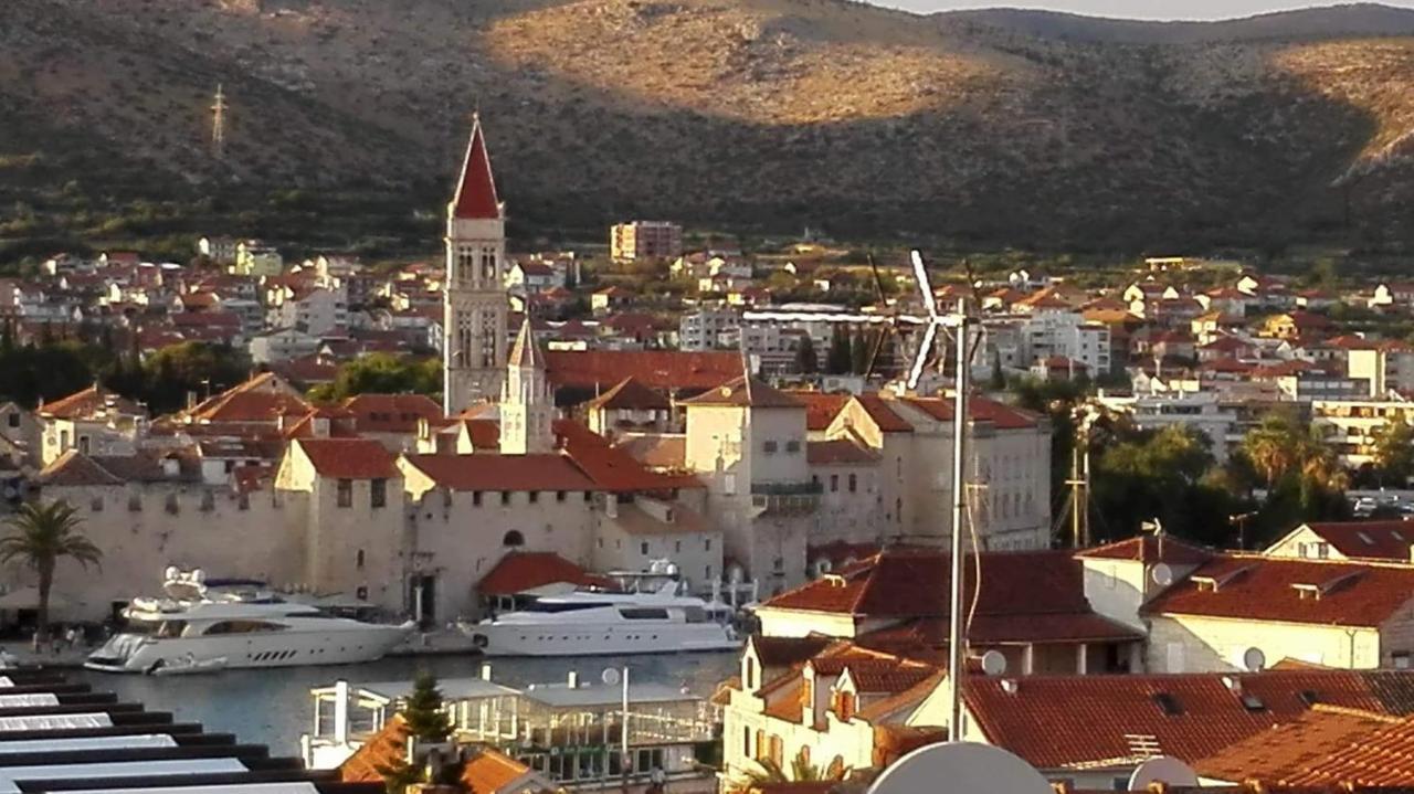 Fresh Apartments Dar Orlic Trogir Dış mekan fotoğraf