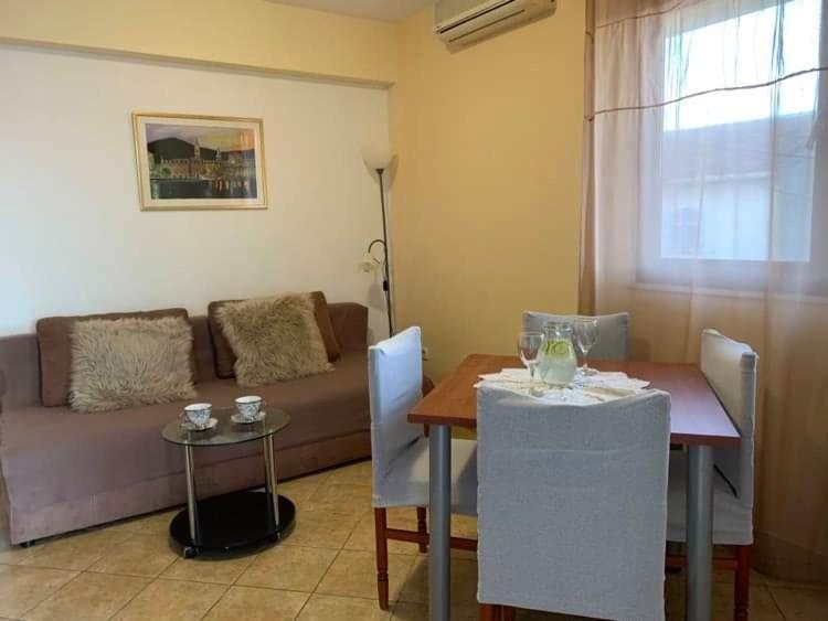 Fresh Apartments Dar Orlic Trogir Dış mekan fotoğraf