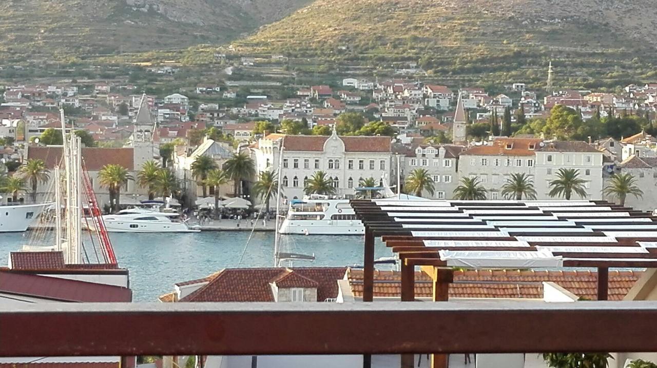 Fresh Apartments Dar Orlic Trogir Dış mekan fotoğraf